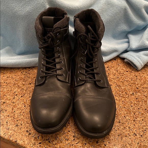 Men's Express Boots SZ 11 - Picture 2 of 6